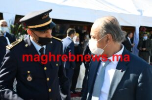 صورة تجمع بين السيد سمير اليزيدي عامل إقليم بنسليمان والرائد عبد الرحمان الحيمر القائد الإقليمي للوقاية المدنية ببنسليمان